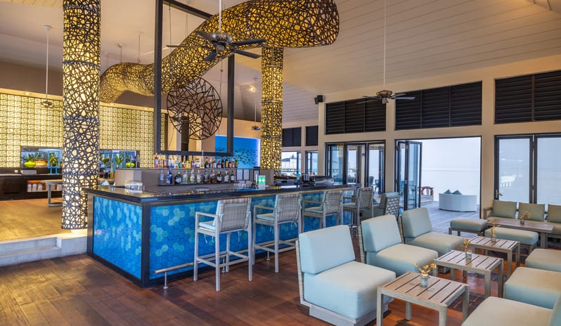 Angsana Velavaru_Azzurro Bar_1